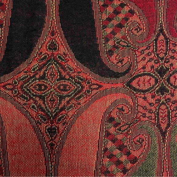 PASHMINA Silk Blend Oversize Paisley Wrap / Scarf